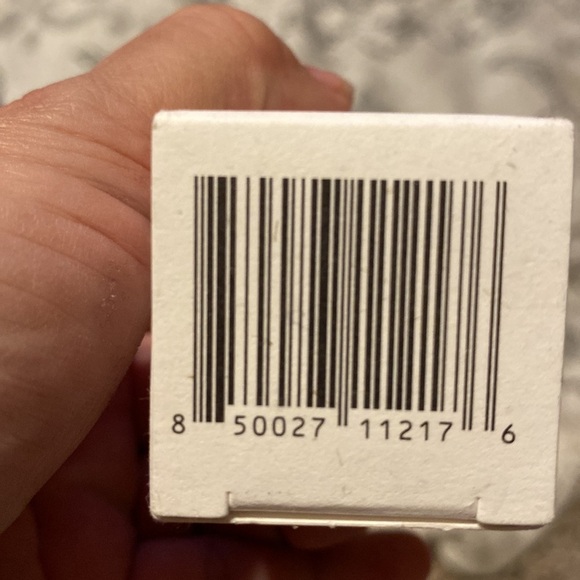 NEW - Boom Gold by Cindy Joseph. Luxurious Facial Oil 0.5 oz. - Picture 4 of 6